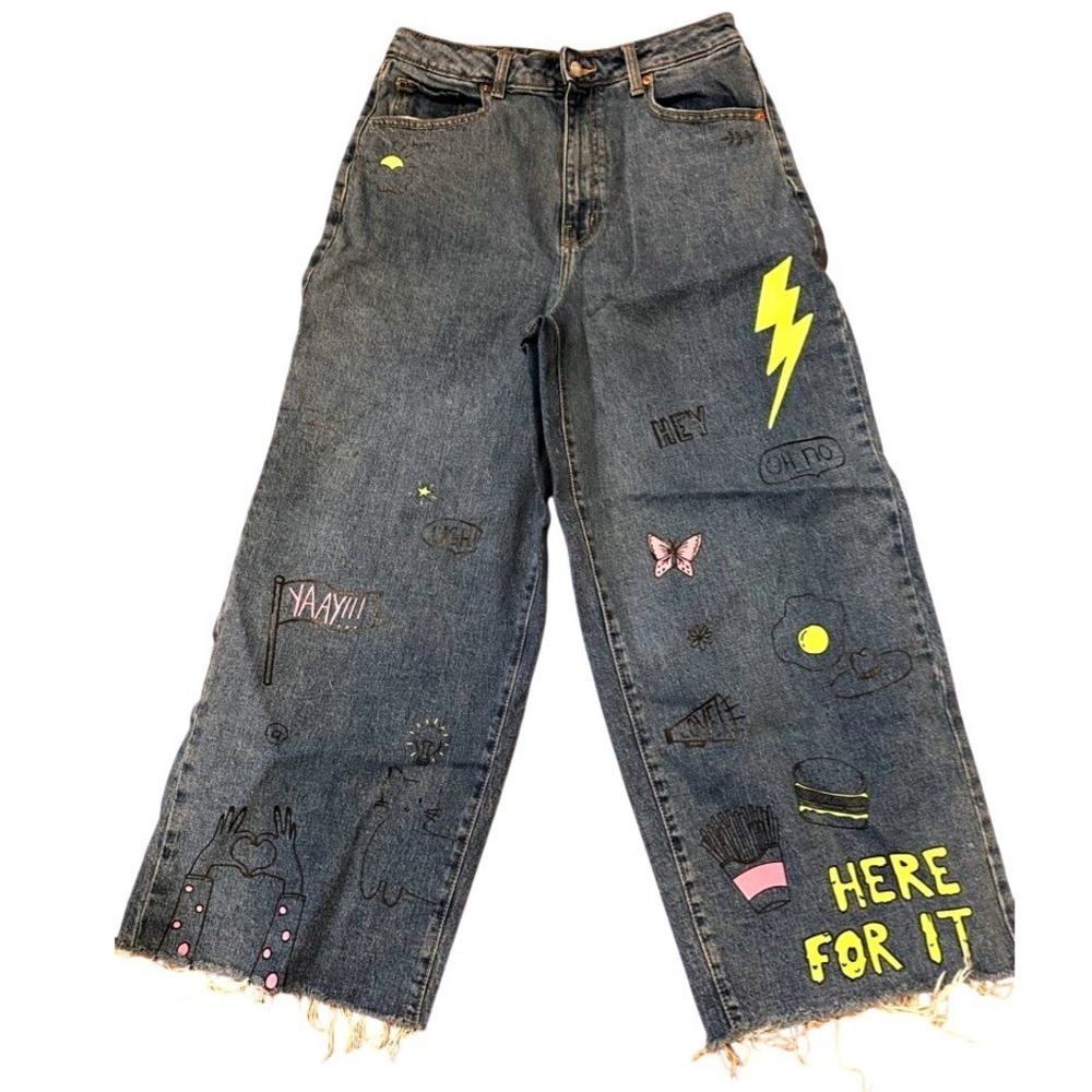 Wild‎ Fable Highest Rise Wide Leg Ankle Jeans Doodle Print Size 10/30 Waist